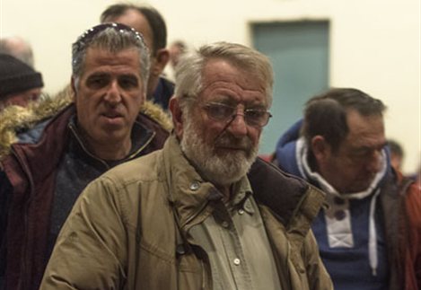 Ομόφωνα αποφάσισε η συντονιστική επιτροπή της κεντρικής Μακεδονίας να μη γίνει καμία επαφή με τους προσκείμενους στην Πανελλαδική Επιτροπή Μπλόκων του Βαγγέλη Μπούτα.